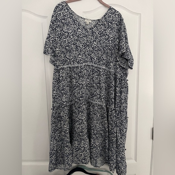 J.Crew Factory V-neck ruffle tiered dress - Picture 5 of 8